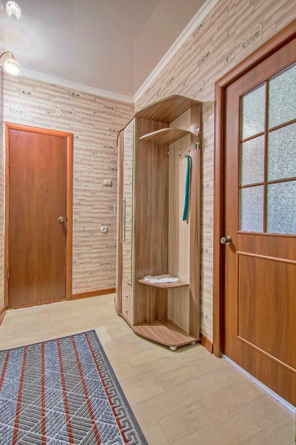 Cozy apartment on Rozybakiev 145. Atakent Almati Kültér fotó